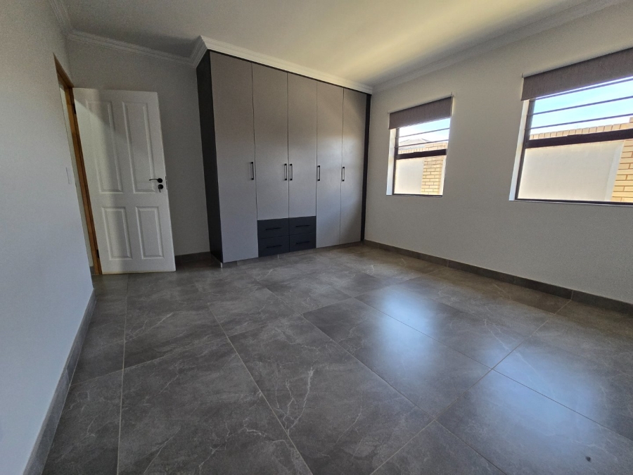3 Bedroom Property for Sale in Van Der Hoff Park North West